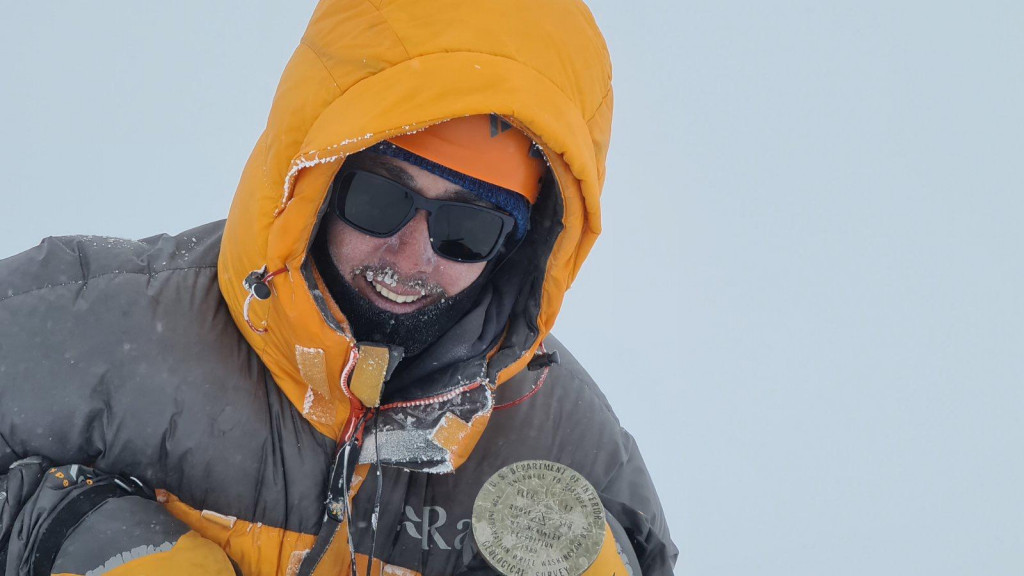 &lt;p&gt;Nakon što je prije samo mjesec dana osvojio Mount Everest, Zadranin Den Eror popeo se i na najviši vrh Sjeverne Amerike&lt;/p&gt;