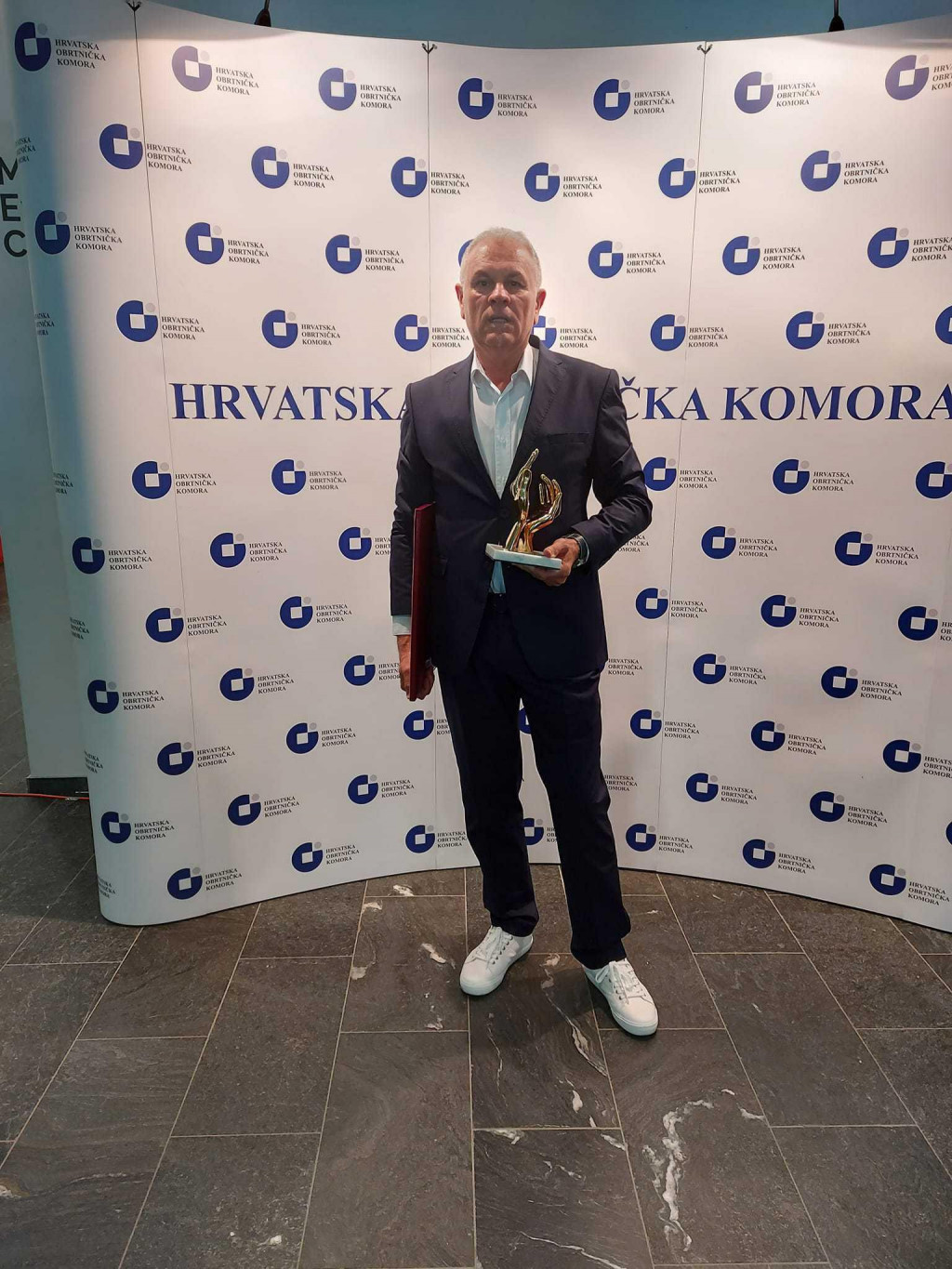 &lt;p&gt;Mladen Malta dobitnik priznanja Zlatne ruke Hrvatske obrtničke komore&lt;/p&gt;