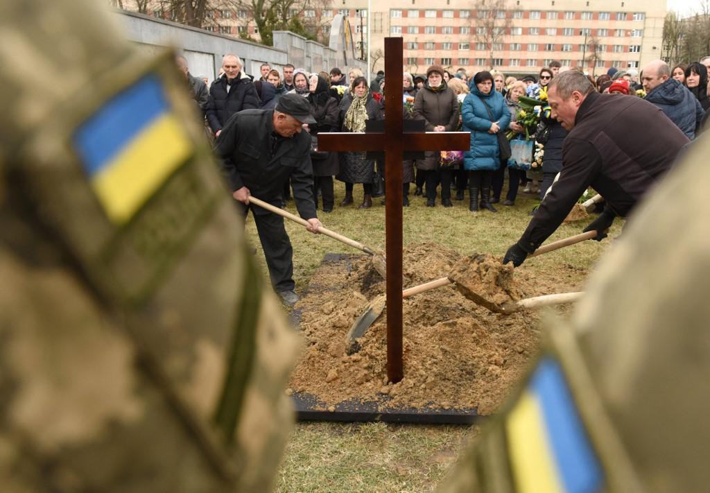 &lt;p&gt;Pogreb dvojice palih ukrajinskih vojnika u Lavovu / ILUSTRACIJA&lt;/p&gt;