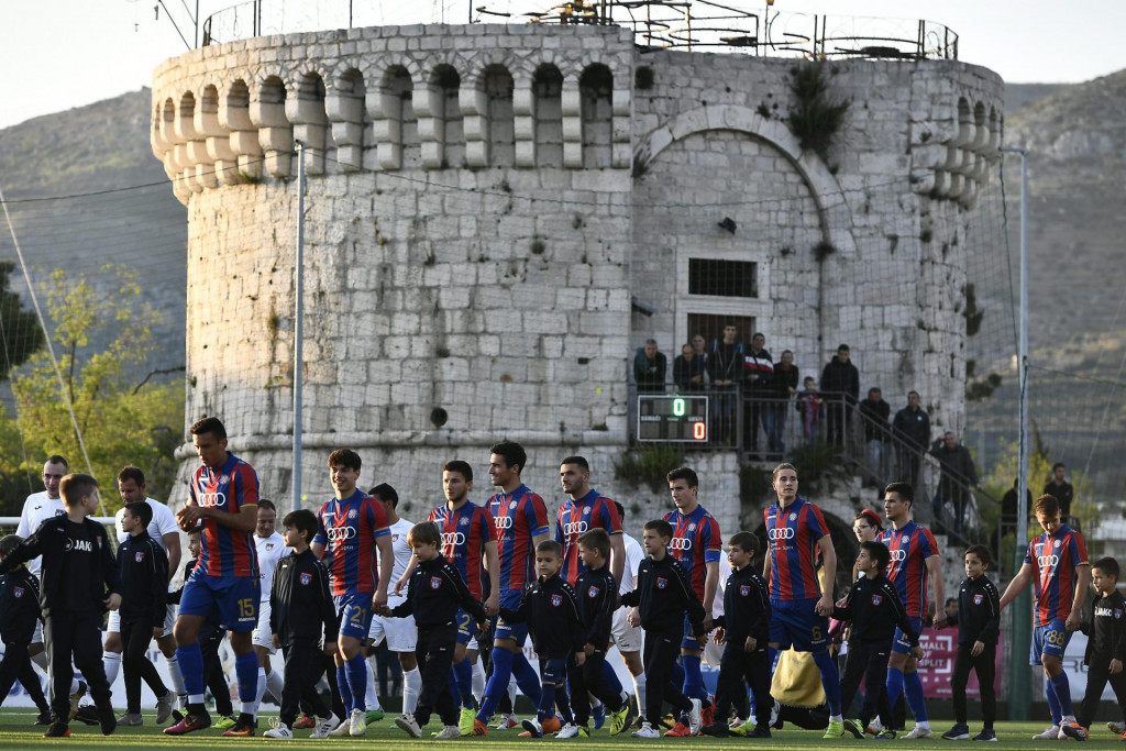 &lt;p&gt;Trogiranima je, u travnju 2019., na svečarskoj utakmici povodom otvaranja obnovljenog igrališta Batarija u goste stigao Hajduk&lt;/p&gt;