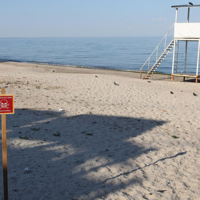 &lt;p&gt;Znak za opasnost od mina na plaži na Crnome moru kod Odese&lt;/p&gt;
