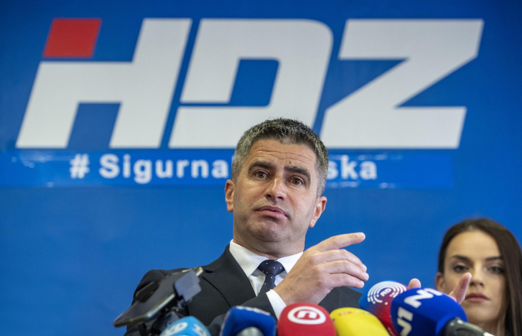 &lt;p&gt;Vice Mihanović napustio je čelnu poziciju splitskog HDZ-a&lt;/p&gt;