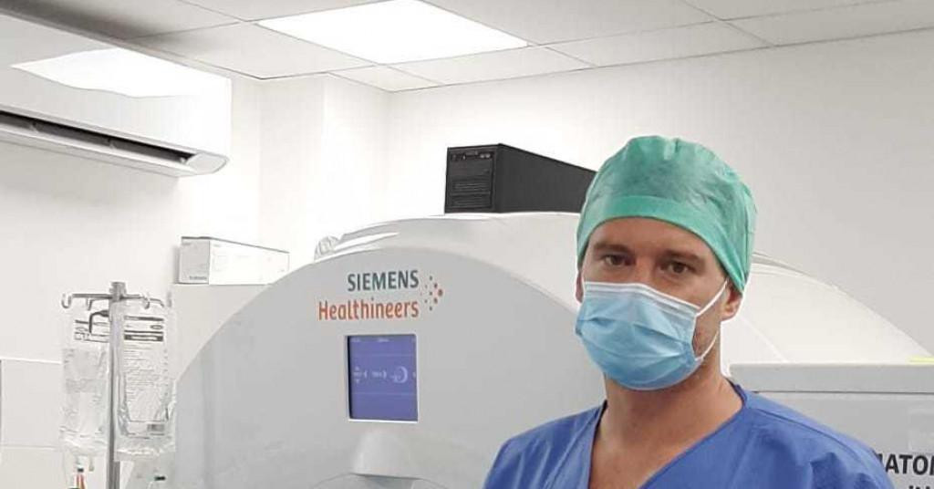 &lt;p&gt;Dr. sc. Luka Novosel, intervencijski radiolog koji je izveo prvu krioablaciju tumora u KBC-u Sestre milosrdnice u svibnju 2022.&lt;/p&gt;