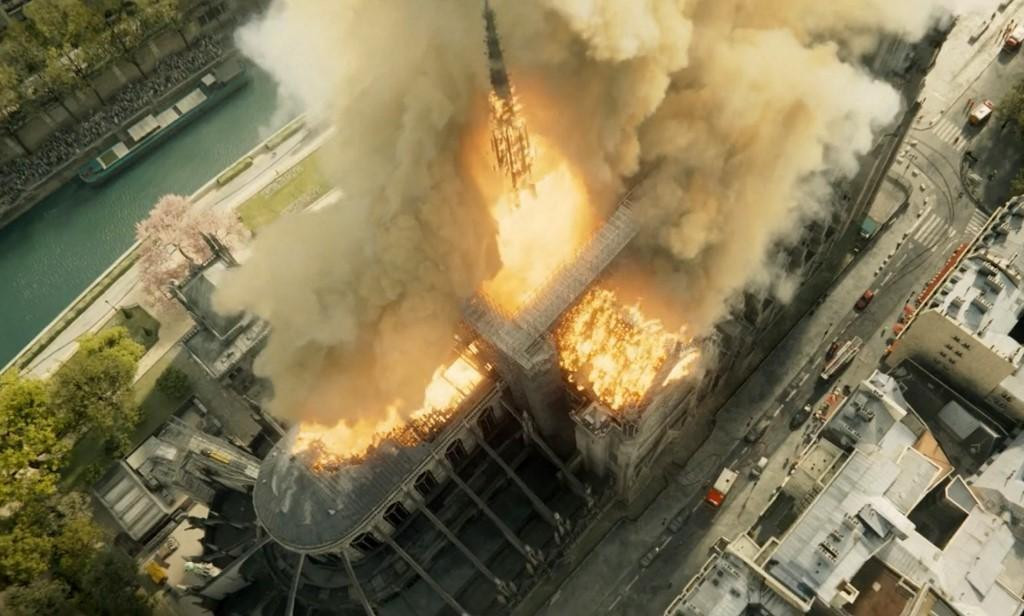 &lt;p&gt;Požar Notre Damea (prizor iz filma)&lt;/p&gt;