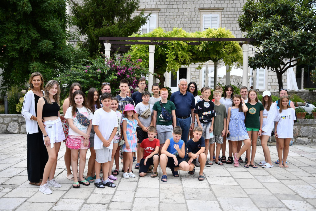 &lt;p&gt;U Učeničkom domu Dubrovnik ukrajinske učenike posjetio je župan Nikola Dobroslavić&lt;/p&gt;