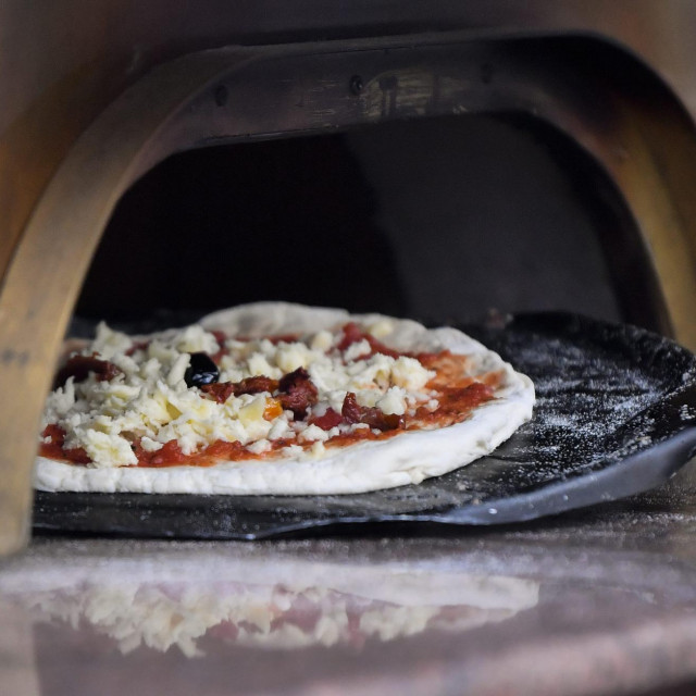&lt;p&gt;U Dalmaciji je pizza dvostruko skuplja nego u Napulju&lt;/p&gt;