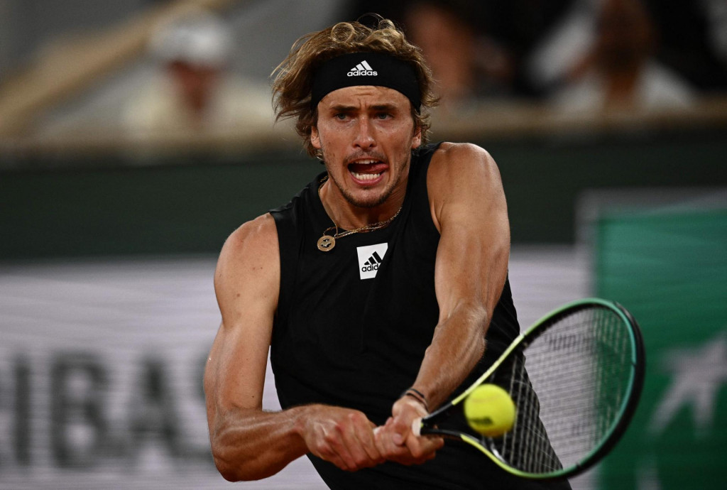 &lt;p&gt;Germany&amp;#39;s Alexander Zverev plays a backhand return to Spain&amp;#39;s Rafael Nadal during their men&amp;#39;s semi-final singles match on day thirteen of the Roland-Garros Open tennis tournament at the Court Philippe-Chatrier in Paris on June 3, 2022. (Photo by Christophe ARCHAMBAULT/AFP)&lt;/p&gt;