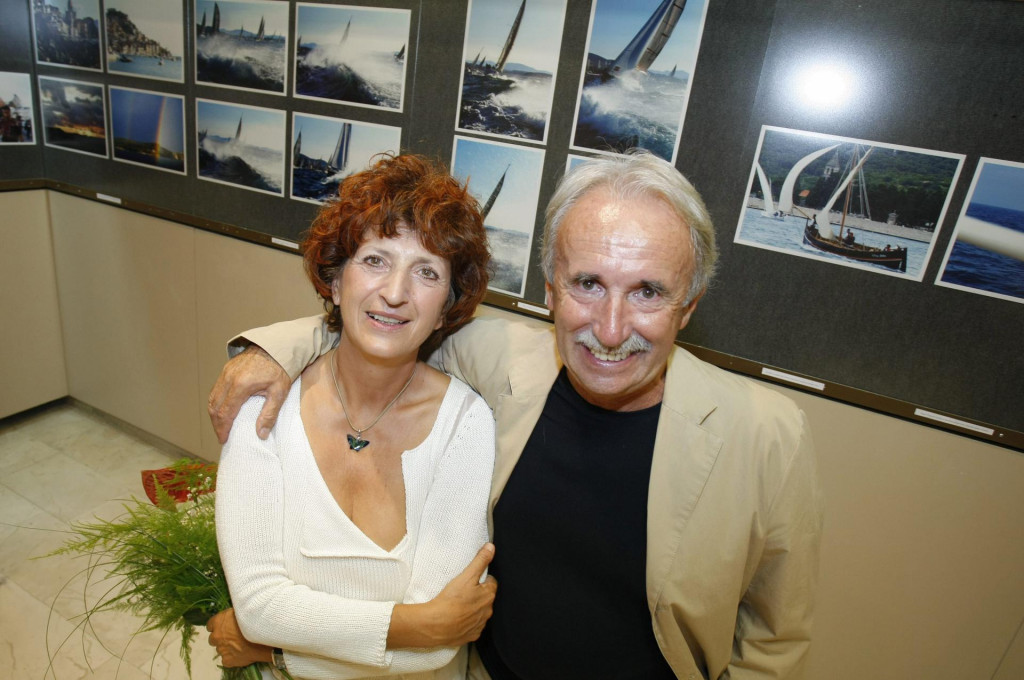 &lt;p&gt;Jordanka Grubač i Ante Granik na izložbi ”Sva naša mora” u Fotoklubu Split 2010. godine&lt;/p&gt;