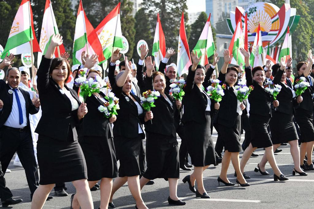 &lt;p&gt;Tadžikistanke slave 30 godina neovisnosti: imaju što i slavit&lt;/p&gt;