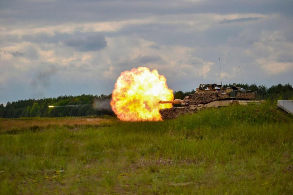 &lt;p&gt;Tenk M1A2 Abrams, ilustracija&lt;/p&gt;