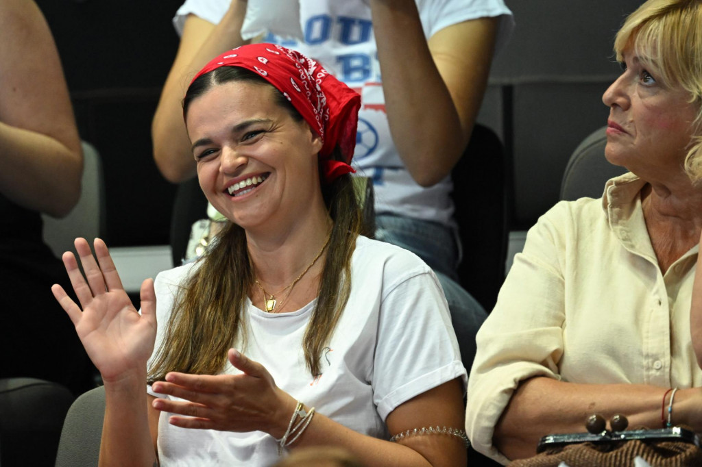 &lt;p&gt;Anamarija Asanović s majkom Katarinom vatreno je navijala za vaterpolo reprezentaciju Hrvatske&lt;/p&gt;