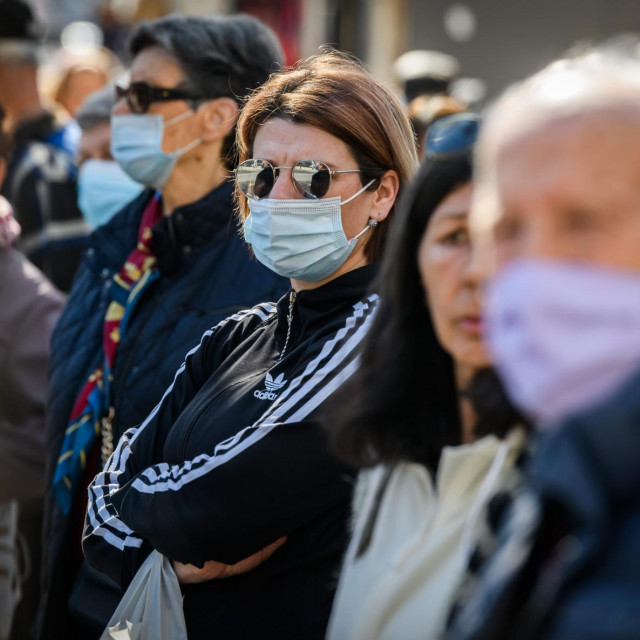 &lt;p&gt;Sibenik, 010421.&lt;br&gt;
Zbog pogorsavanja epidemioloske situacije i novim mjera sve vise gradjana na ulicama grada nosi zastitne maske.&lt;br&gt;