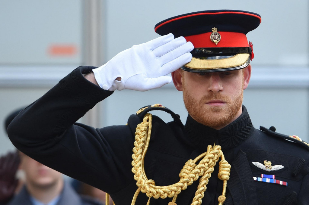 &lt;p&gt;Nije poznato koju će uniformu princ Harry nositi na subotnjem bdjenju&lt;/p&gt;
