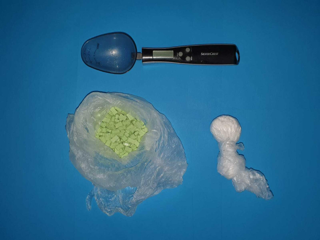 &lt;p&gt;Zelene ‘bonbone‘ i kokain kod 26-godišnjaka iz Splita su pronašli prije dvije godine&lt;/p&gt;