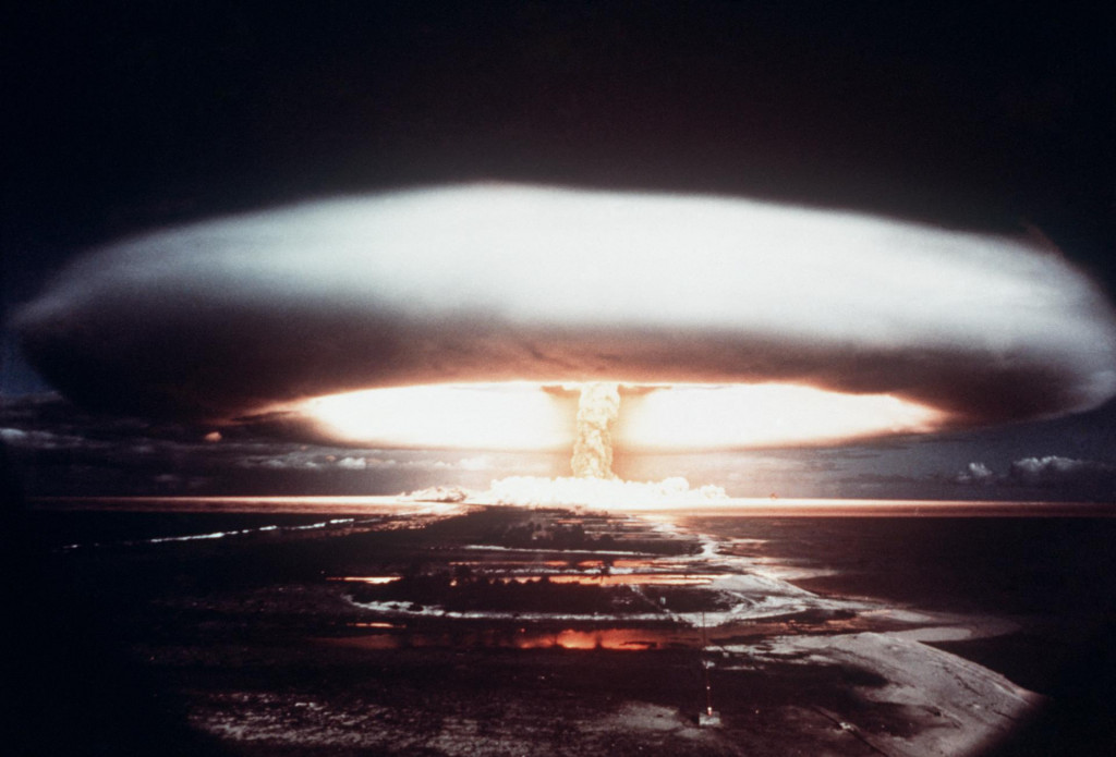 &lt;p&gt;Pokusna nuklearna eksplozija na atolu Mururoa 1971.&lt;/p&gt;