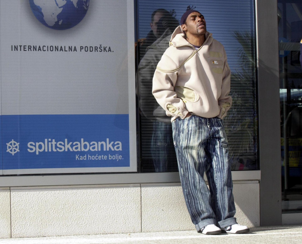 &lt;p&gt;Coolio ispred Splitske banke u Splitu&lt;/p&gt;