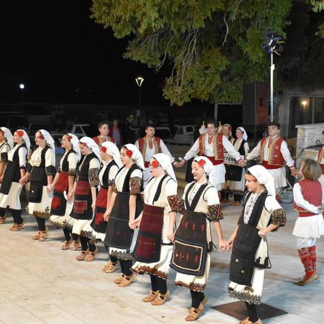 &lt;p&gt;Održana večer dalmatinske pisme i makedonskog folklora&lt;/p&gt;
