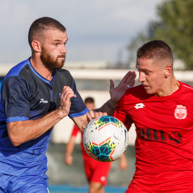 &lt;p&gt;Nikola Marić (plavi Jadran Luka Ploče) - 7 pogodaka je postigao u šest utakmica za ‘Plave‘ ove sezone&lt;/p&gt;