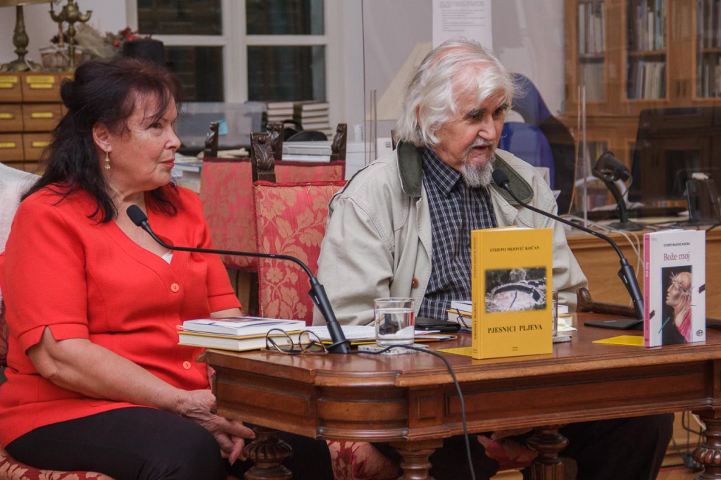 &lt;p&gt;Stijepo Mijović Kočan predstavio nove knjige ”Bože moj” i ”Pjesnici pljeva”&lt;/p&gt;