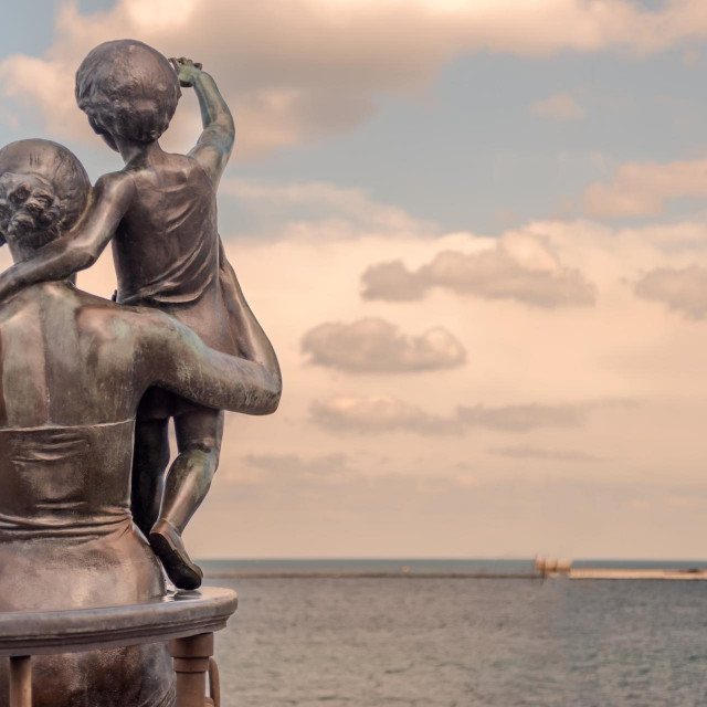 &lt;p&gt;Brončana skulptura ”Mornareva žena” u Odessi&lt;/p&gt;