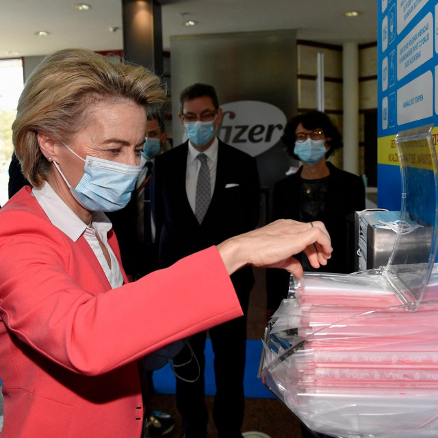 &lt;p&gt;European Commission President Ursula von der Leyen arrives at the factory of US pharmaceutical company Pfizer, to oversee the production of the Pfizer-BioNtech Covid-19 vaccine, in Puurs, on April 23, 2021. (Photo by JOHN THYS/POOL/AFP)&lt;/p&gt;