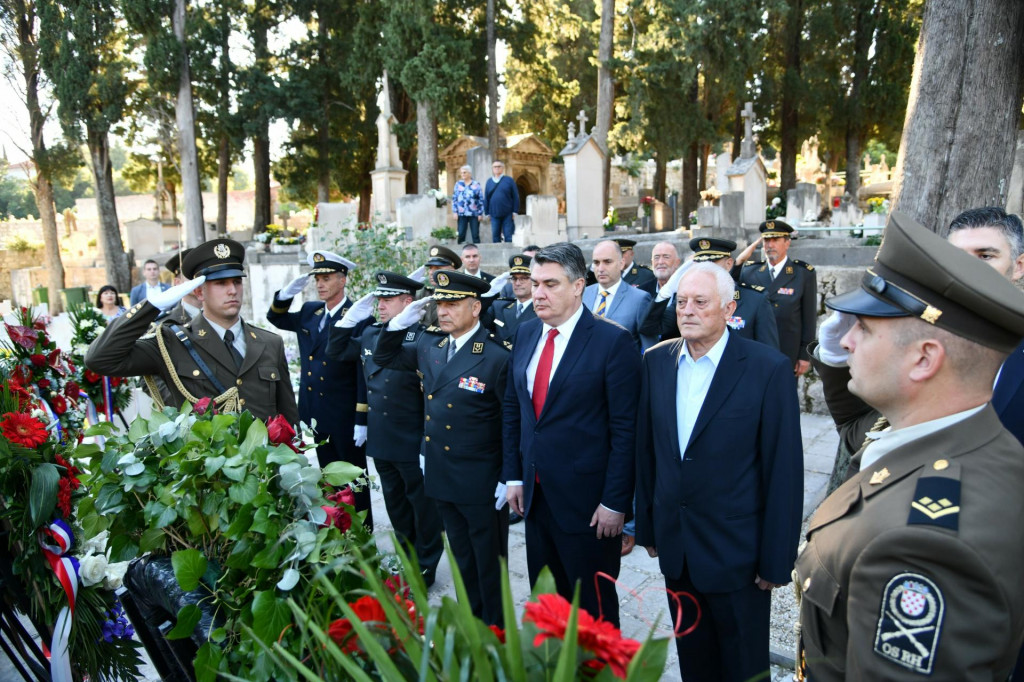 &lt;p&gt;Predsjednik RH Zoran Milanović u Dubrovniku je odao počast braniteljima povodom 30. obljetnice oslobađanja juga Hrvatske&lt;/p&gt;