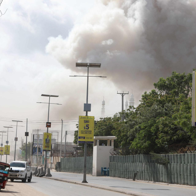 &lt;p&gt;Mogadišu - dim nakon ekspozije u centru grada&lt;/p&gt;