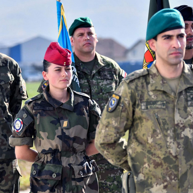 &lt;p&gt;Pripadnici EUFOR-a na vježbi u vojarni Butmir kraj Sarajeva. Mogu svi, samo Hrvati ne!&lt;/p&gt;