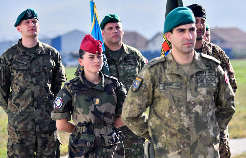 &lt;p&gt;Pripadnici EUFOR-a na vježbi u vojarni Butmir kraj Sarajeva. Mogu svi, samo Hrvati ne!&lt;/p&gt;