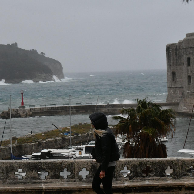&lt;p&gt;Južina i kiša u Dubrovniku&lt;/p&gt;