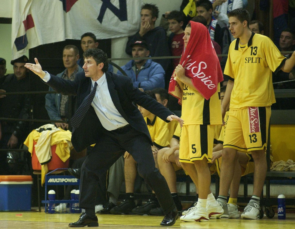 &lt;p&gt;Mladen Miki Starčević u studenome 2002., igrali su Split i Crvena zvezda&lt;/p&gt;