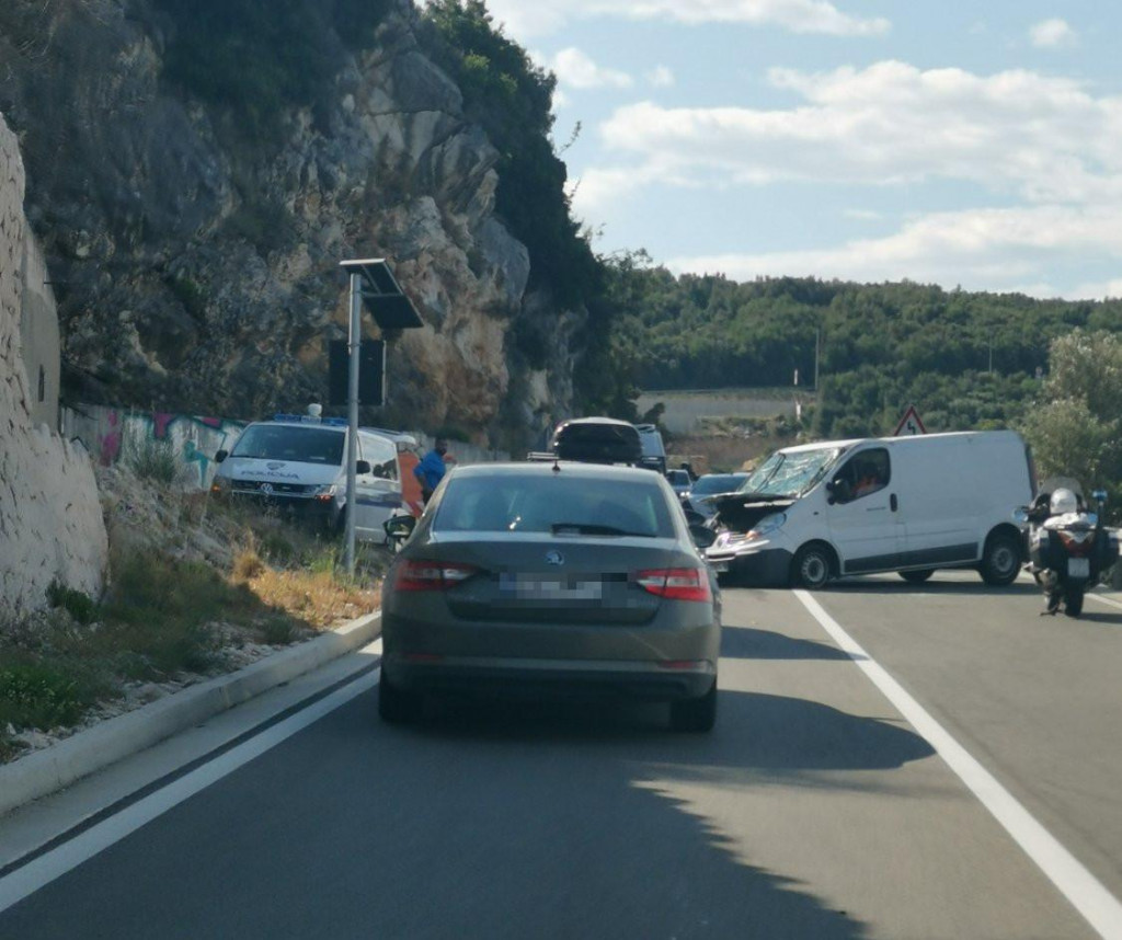 &lt;p&gt;Na kolniku državne ceste u Štikovici se često događaju prometne nesreće&lt;/p&gt;