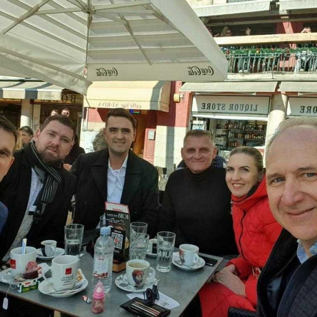 &lt;p&gt;Andro Krstulović Opara podržao tim Tomislava Šute na unutarstranačkim izborima HDZ-u Split&lt;/p&gt;