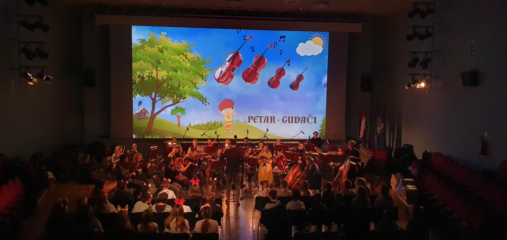 &lt;p&gt;Dubrovački simfonijski orkestar gostovao u Korčuli sa simfonijskom bajkom ”Petar i vuk”&lt;/p&gt;