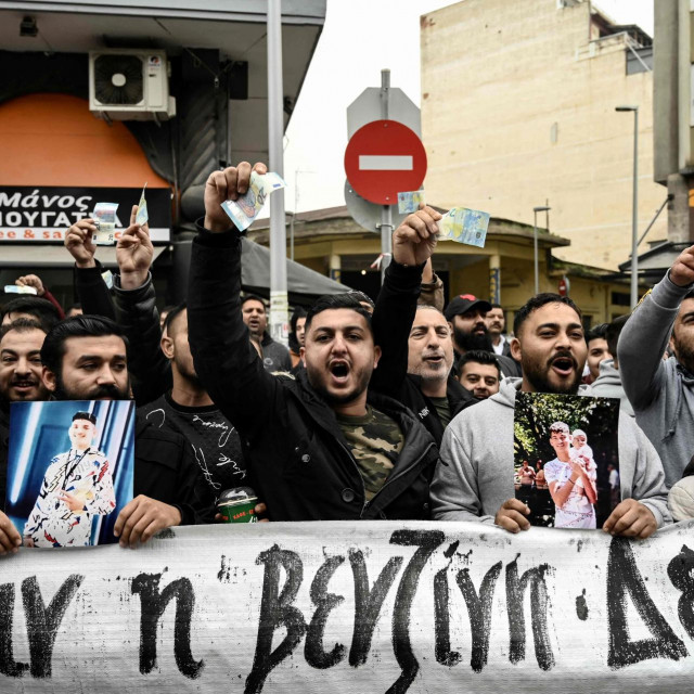 &lt;p&gt;Brojni članovi romske zajednice u Grčkoj okupljaju se na prosvjedima&lt;/p&gt;