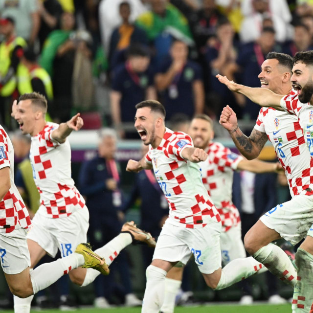 &lt;p&gt;Hrvatski igrači slave pobjedu nad Brazilom&lt;/p&gt;