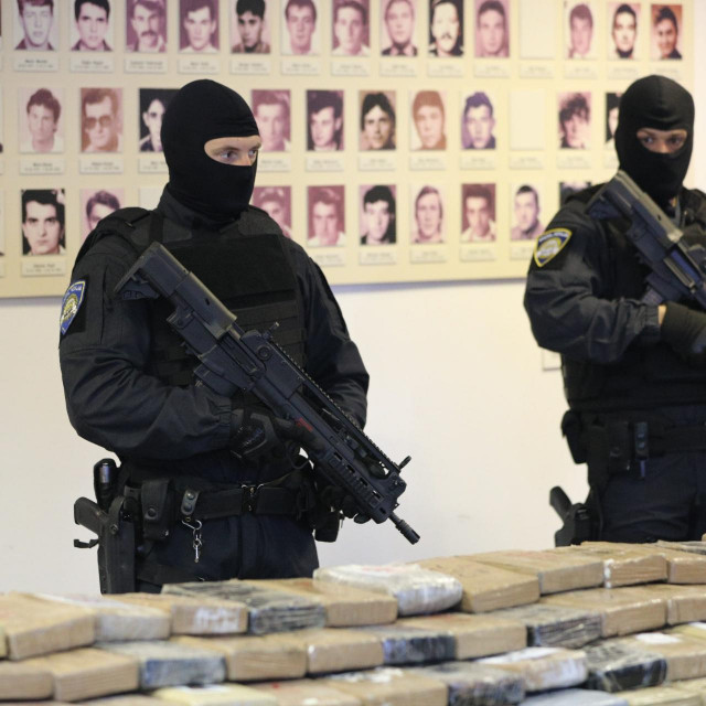 &lt;p&gt;Zaplijenjeni kokain - crnogorska mafija najveća je krijumčarska organizacija i distributer droge u regiji&lt;/p&gt;