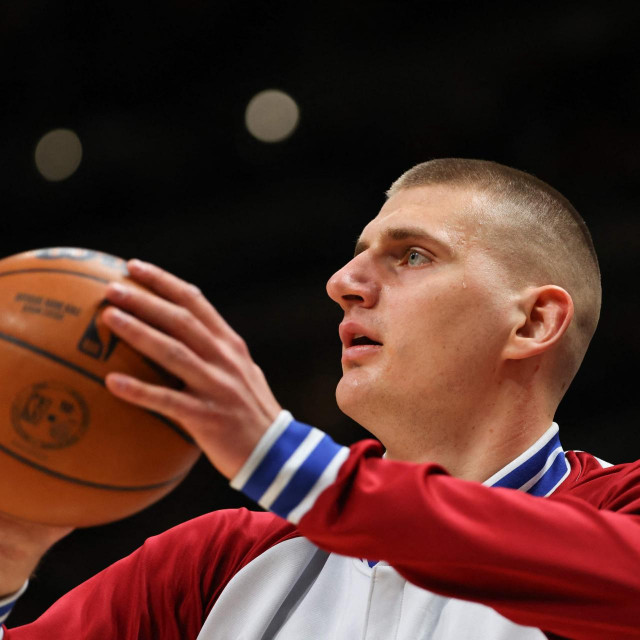&lt;p&gt;DENVER, CO - DECEMBER 25: Nikola Jokic #15 of the Denver Nuggets warms up before the game against the Phoenix Suns at Ball Arena on December 25, 2022 in Denver, Colorado. NOTE TO USER: User expressly acknowledges and agrees that, by downloading and or using this photograph, User is consenting to the terms and conditions of the Getty Images License Agreement. Justin Tafoya/Getty Images/AFP (Photo by Justin Tafoya/GETTY IMAGES NORTH AMERICA/Getty Images via AFP)&lt;/p&gt;