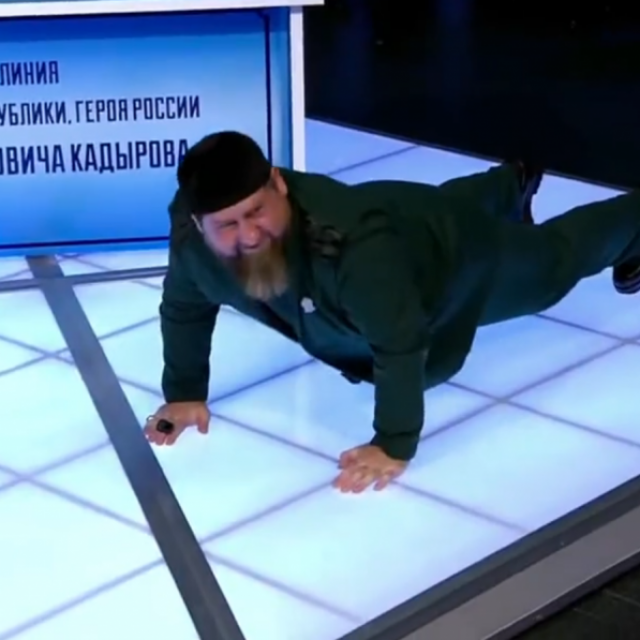 &lt;p&gt;Kadirov radi ‘sklekove‘&lt;/p&gt;