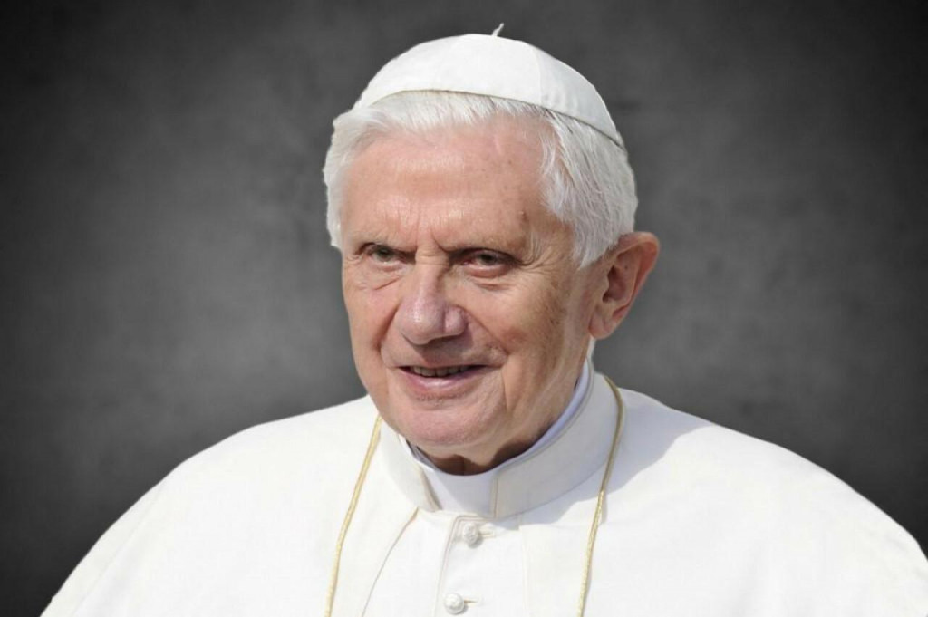 &lt;p&gt;umro je bivši papa benedikt XVI, Joseph Ratzinger&lt;/p&gt;