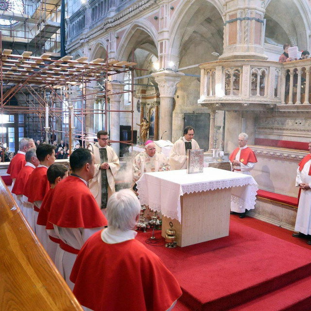 &lt;p&gt;Svečano misno slavlje na svetkovinu Bogojavljanja predvodio je biskup u miru Ante Ivas&lt;/p&gt;