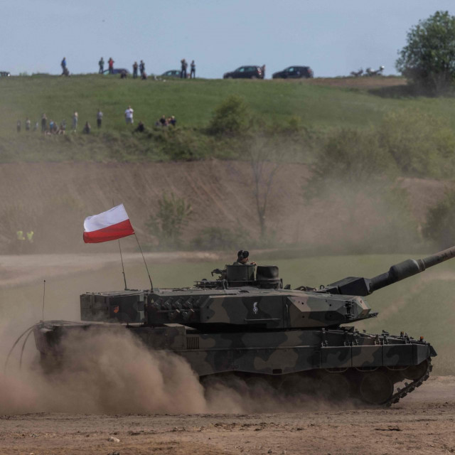 &lt;p&gt;Poljski tenk Leopard, Nijemci su ga proizveli, ali ga nerado ‘posuđuju‘&lt;/p&gt;