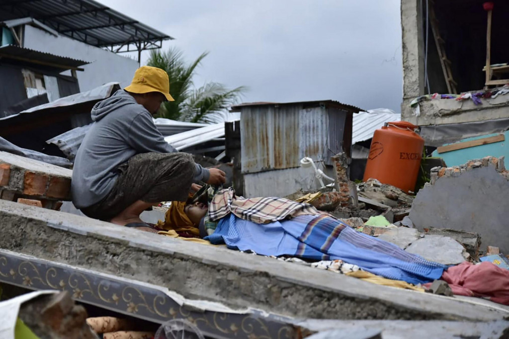 &lt;p&gt;U potresu koji se dogodio 21. studenog prošle godine na gusto naseljenom području pokrajine Zapadna Java, a bio je magnitude 5,6, poginule su 602 osobe&lt;/p&gt;