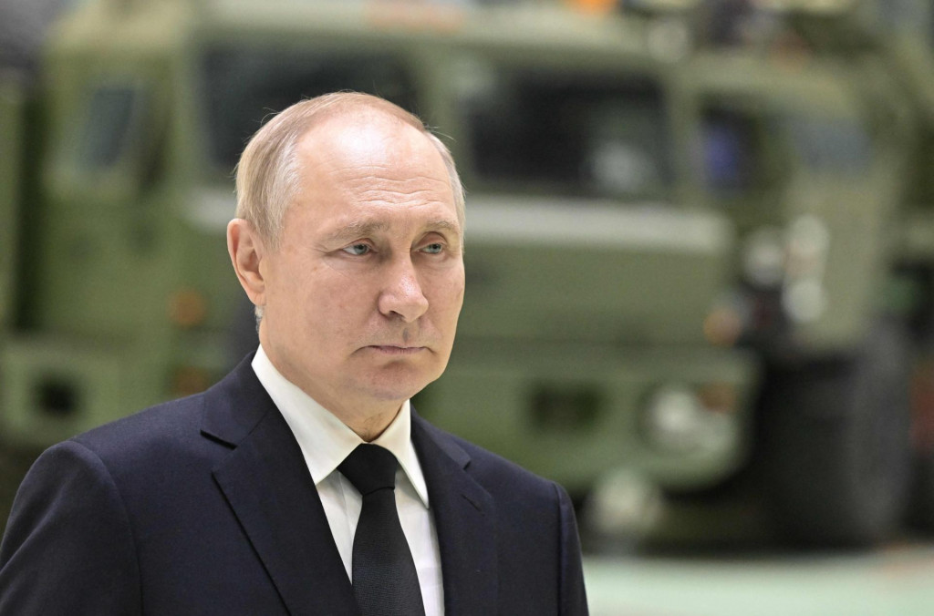 &lt;p&gt;Russian President Vladimir Putin meets with workers at a plant, which is part of Russian missile manufacturer Almaz-Antey, in Saint Petersburg on January 18, 2023. - President Putin said on January 18, 2023 he had ”no doubt” Moscow would emerge victorious in Ukraine, despite military setbacks in the nearly year-long offensive. (Photo by Ilya PITALEV/SPUTNIK/AFP)&lt;/p&gt;