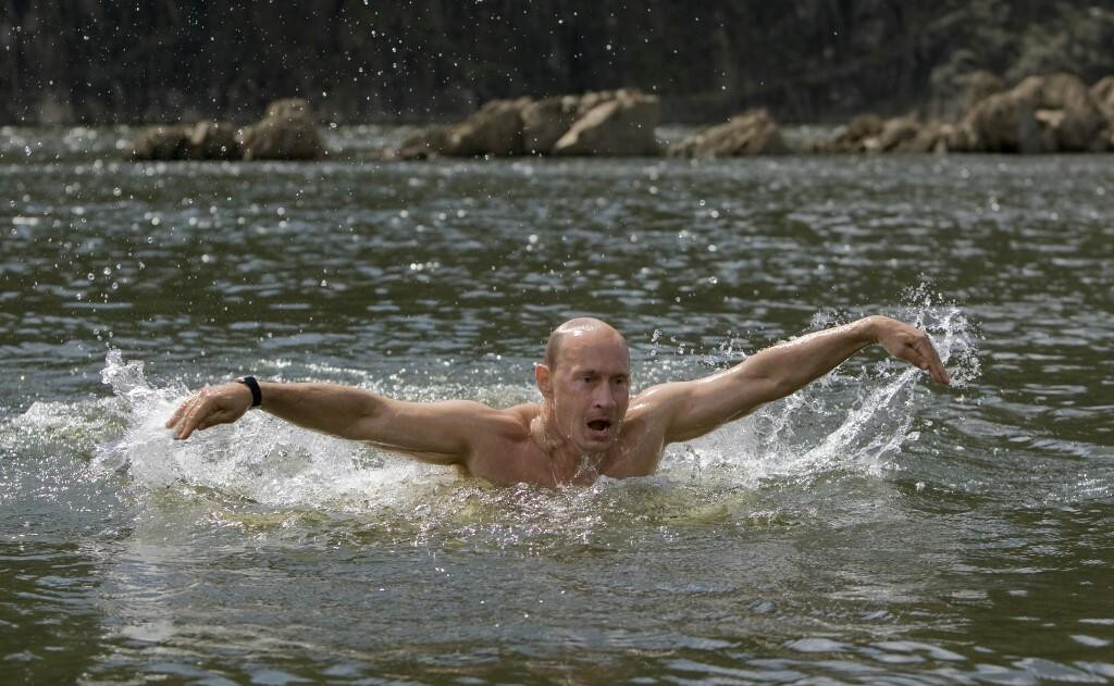 &lt;p&gt;Vladimir Putin u danima ponosa i snage, u Sibiru 2009. pliva kao leptir&lt;/p&gt;