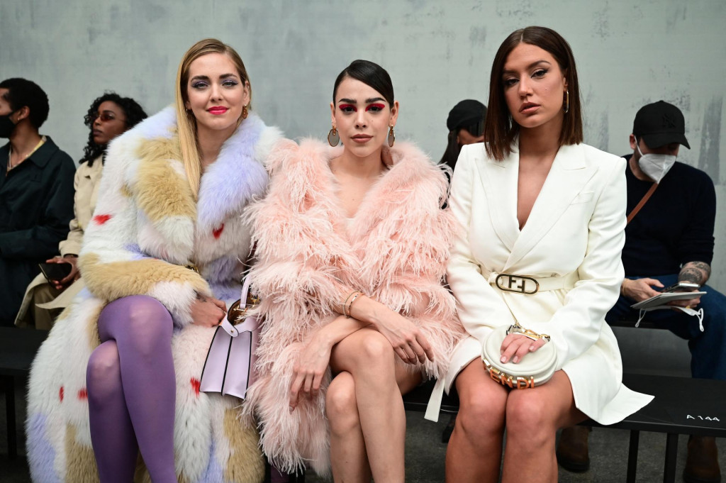 &lt;p&gt;Italian blogger Chiara Ferragni (L) poses with visitors prior to the Fendi catwalk show for the Women Fall/Winter 2022/2023 collection on the second day of the Milan Fashion Week in Milan on February 23, 2022. (Photo by MIGUEL MEDINA/AFP)&lt;/p&gt;