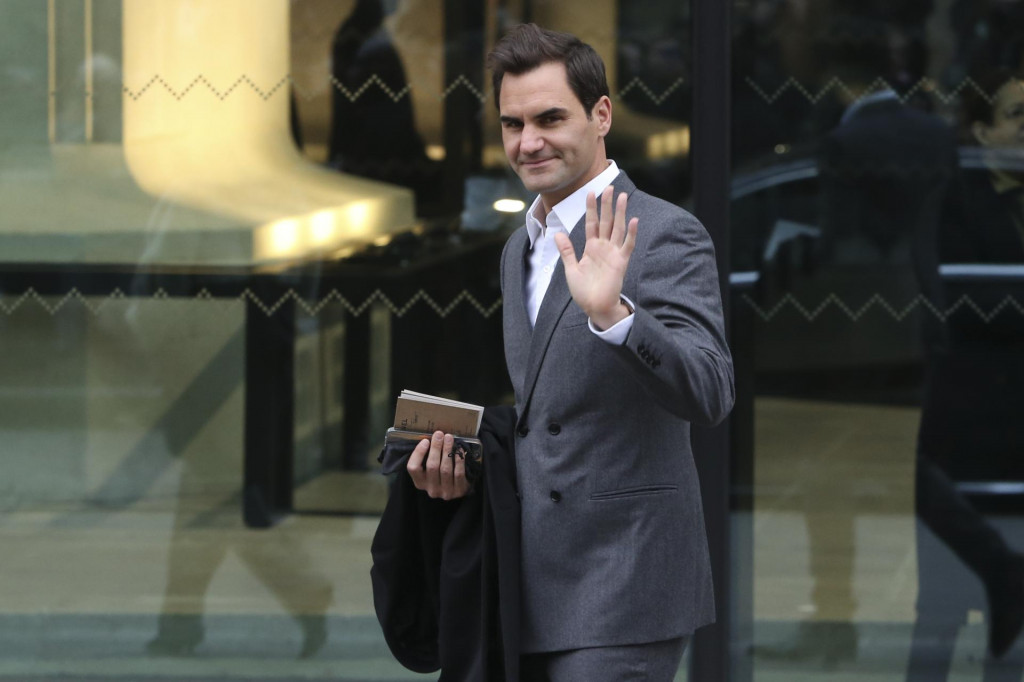&lt;p&gt;Roger Federer dolazi na reviju modne kuće Chanel u Parizu Profimedia&lt;/p&gt;