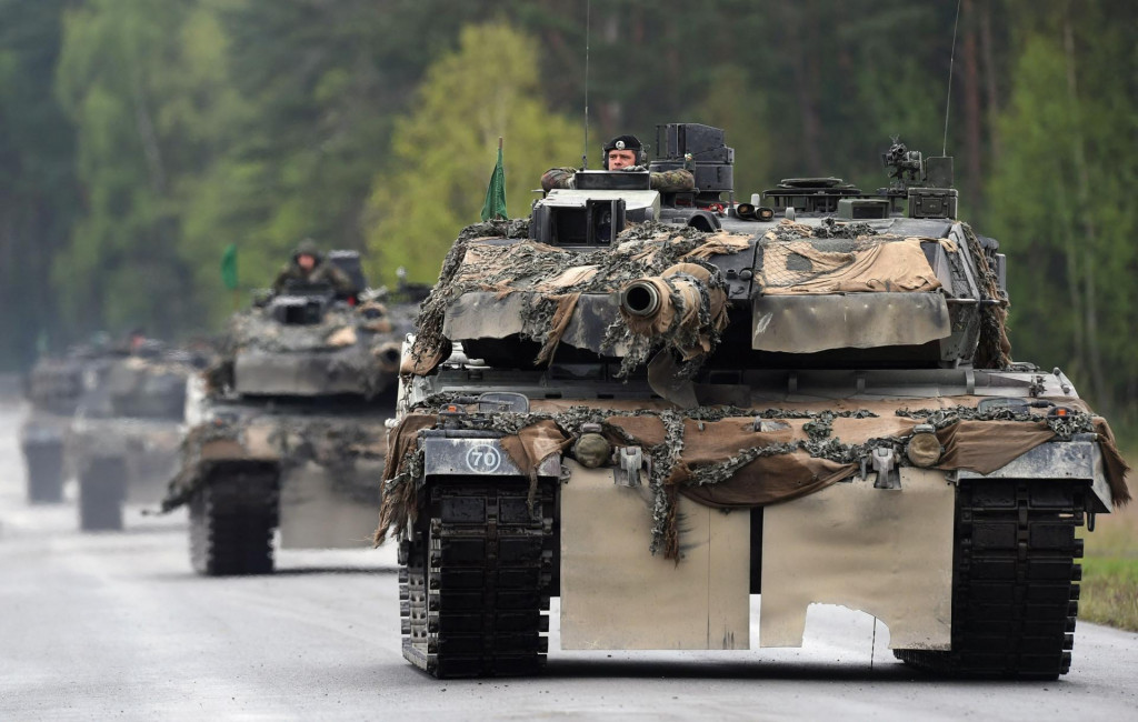 &lt;p&gt;Tenk Leopard 2&lt;/p&gt;