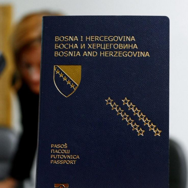 &lt;p&gt;BiH pasoš za neke ima premalo stranica&lt;/p&gt;