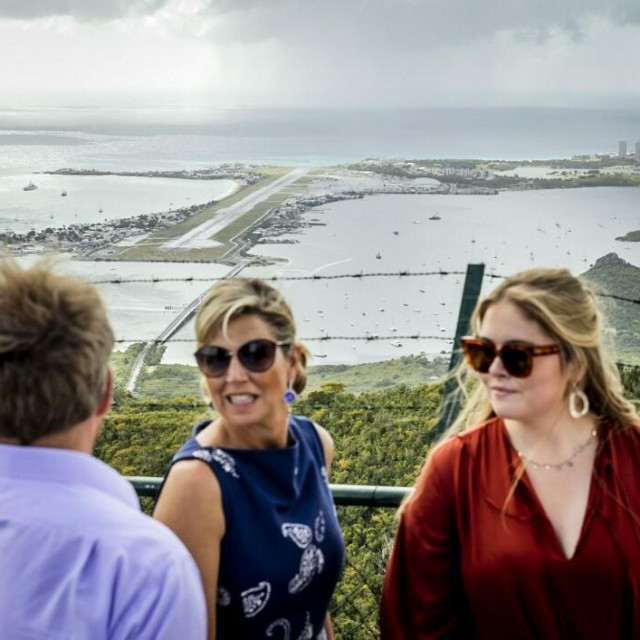 &lt;p&gt;Kralj Willem-Alexander, kraljica Maxima i princeza Amalia na Sint Maartenu&lt;/p&gt;